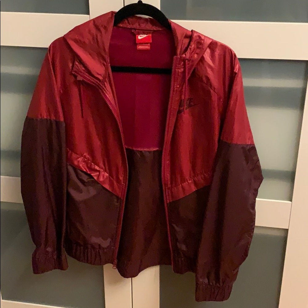 Nike windbreaker
